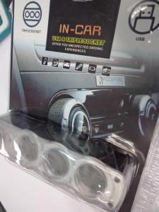 Divisor isquero do carro com entrada usb - 007