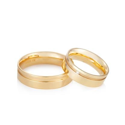 Alianças Ouro Amarelo e Diamantes Valentine's (Par de Alianç