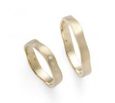 Aliança de ouro 18K com diamantes